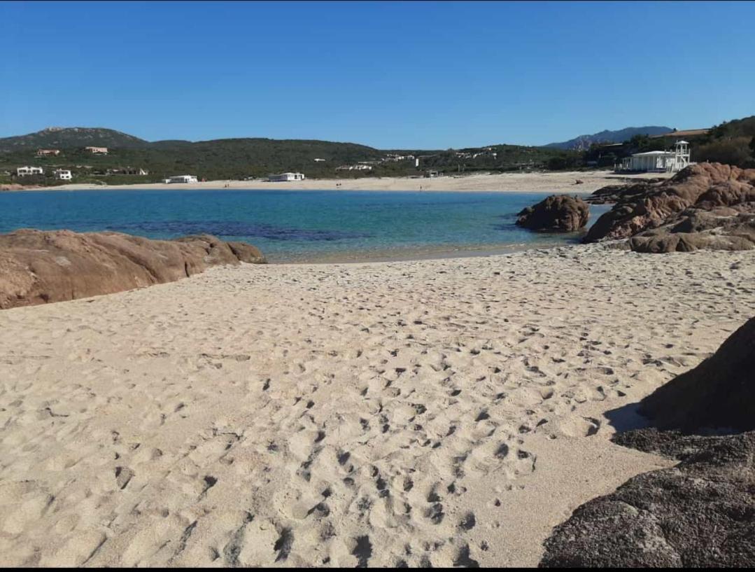 Tanca Della Torre Trilocale Vista Mare Leilighet Isola Rossa Eksteriør bilde